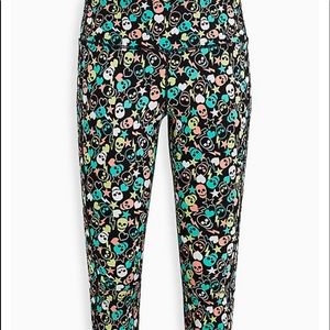 ☠️NWT Torrid Performance Core Crop Skull Leggings 5X☠️